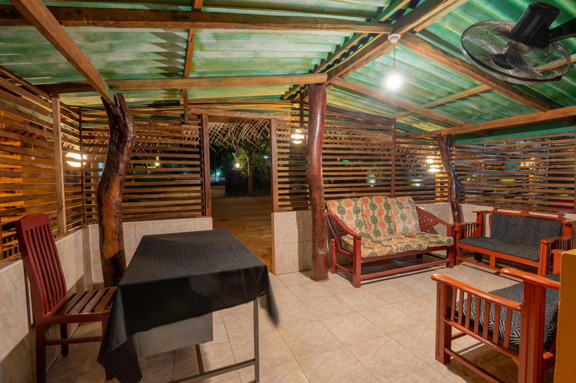Ayurvedic Lanka Wellness Hotel Moragaswewa エクステリア 写真